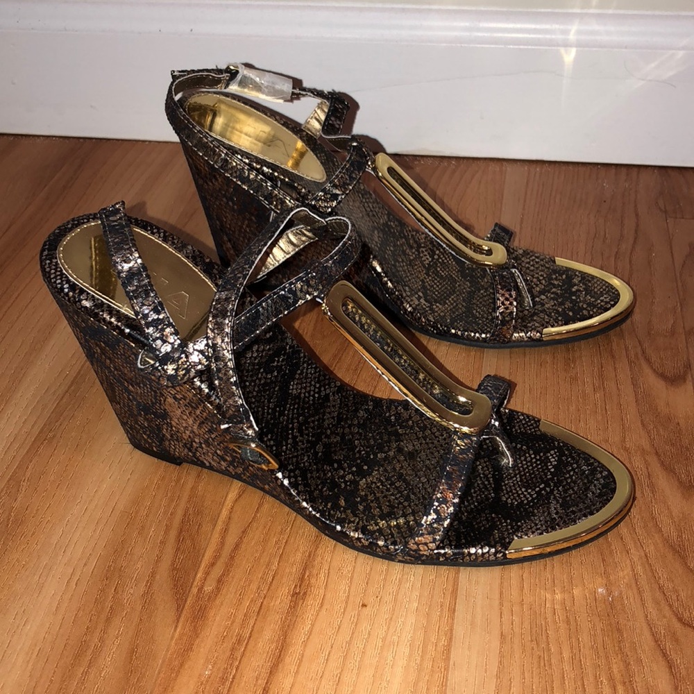Sandals New!